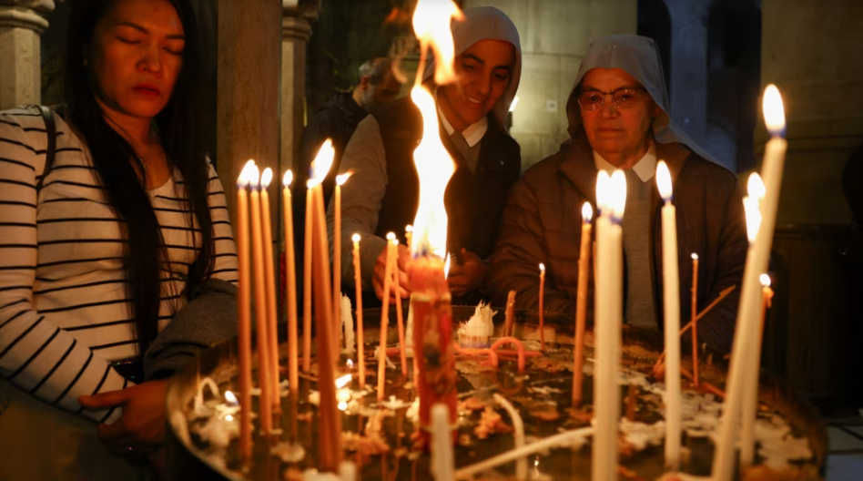 Así viven los devotos el Viernes Santo en el mundo 7 image 17