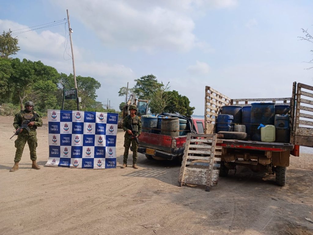 Armada de Colombia incautó insumos utilizados en el procesamiento de sustancias ilícitas 3 1d8daf78 25e9 44ab ba29 49a9808f5328