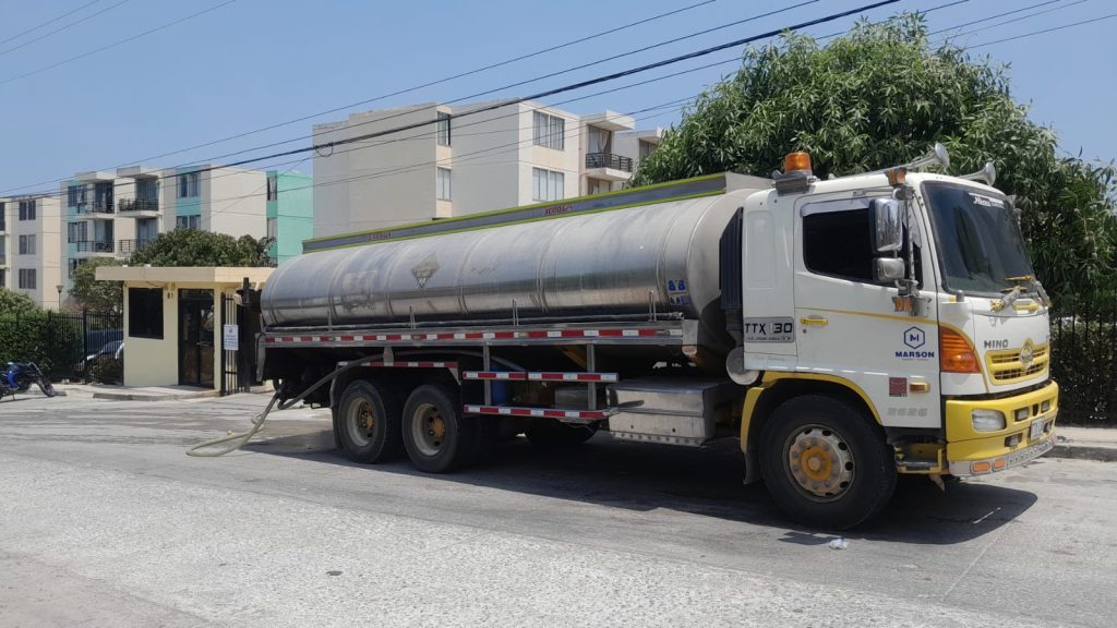 2028.000 litros de agua entrego Essmar E.S.P. en 51 barrios de Santa Marta 2