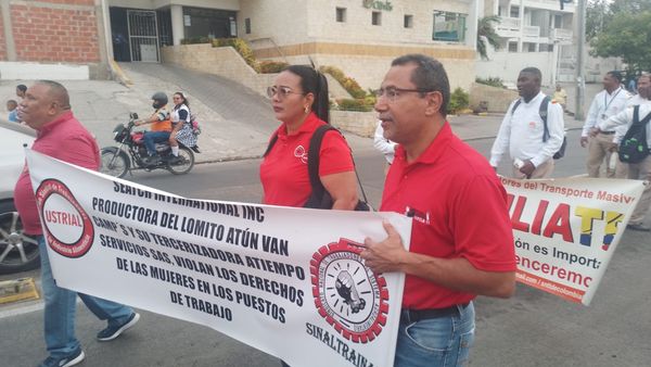 Continúa el caos en el sistema de transporte de Cartagena debido a protesta de conductores de Transcaribe 5 435301139 815441003960271 336409832391473157 n