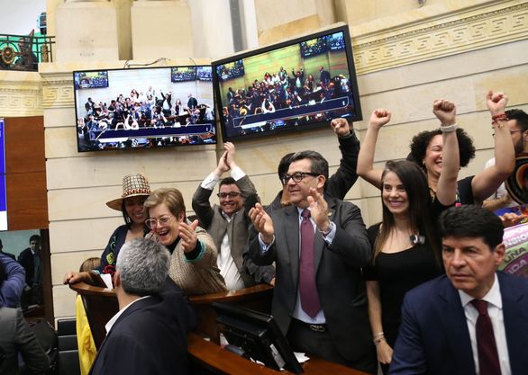 El Senado de la República aprobó la reforma pensional del Gobierno Nacional 3 438815009 1226800805290347 3149346153493274386 n