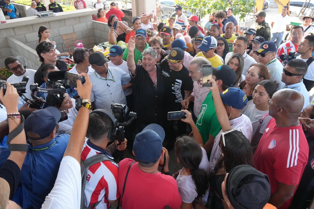 El Gran Bazar: Transformando vidas y espacios en Barranquillita 2 GLKHMXTXMAAE2Bq