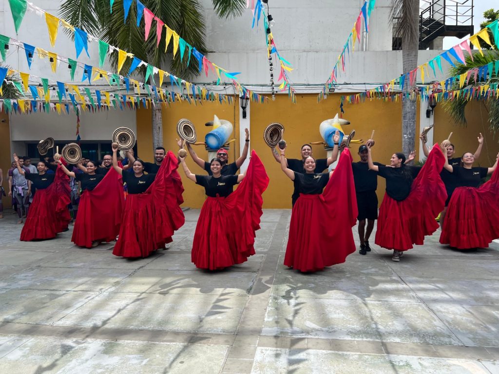 Barranquilla y su Carnaval llegan al Festival de la Leyenda Vallenata 1 Muestra Carnaval 3
