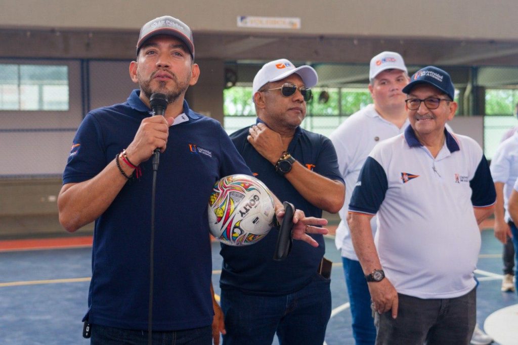 Uniatlántico culminó visita de pares académicos con miras a la renovación de Acreditación en Alta Calidad 3 PHOTO 2024 04 27 19 48 48 5