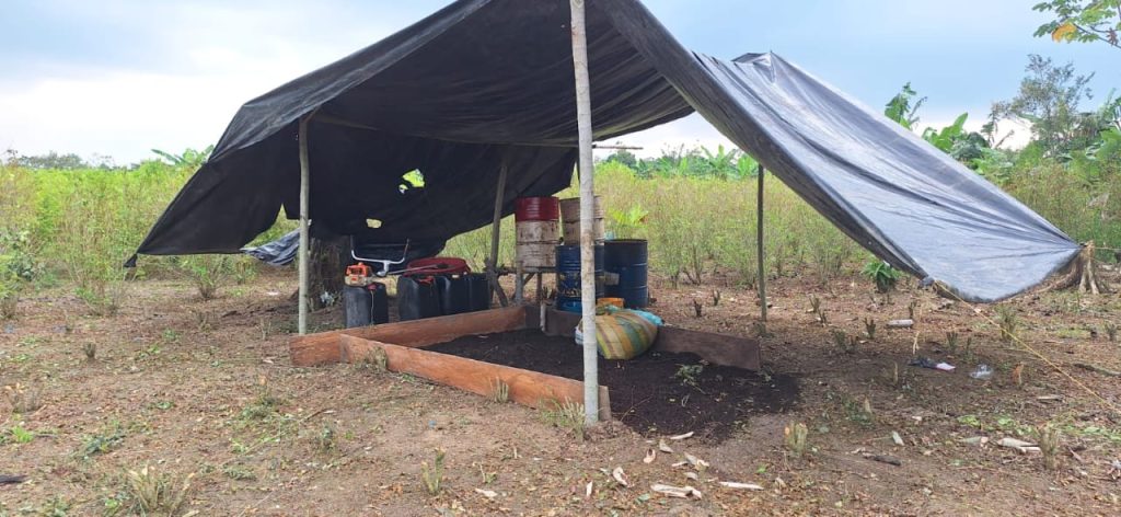 Armada de Colombia incautó insumos utilizados en el procesamiento de sustancias ilícitas 4 bbedc8d4 d73e 48b5 b1f2 fafd3b5ac214
