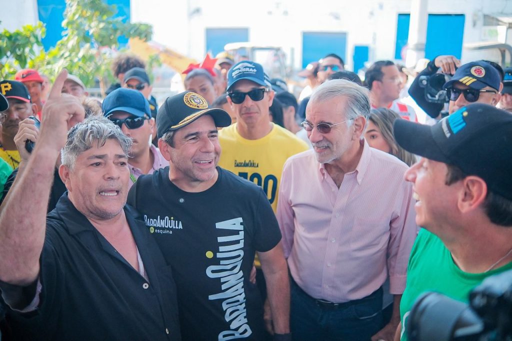 Con aportes de la Gobernación del Atlántico y la Alcaldía de Barranquilla, vendedores informales estrenan plaza de mercado 5 e1bb43b3 84fe 4cc5 a823 0cddb5f4564e