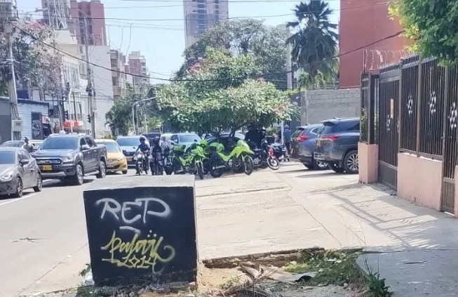 Estos son los delincuentes que busca la Policía por taquillazo al Banco Davivienda de la Calle 82 con Carrera 51B 1 image 9