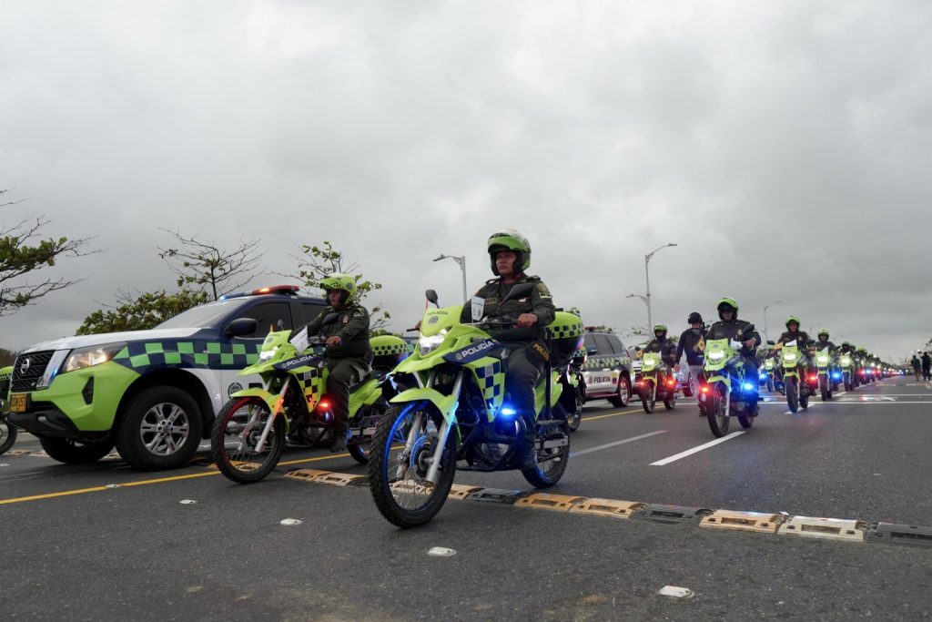 Barranquilla y el Atlántico entregan a la Policía nuevo parque automotor. "esperamos que nos cumplan con más seguridad”: Char 2 image00004 2 1536x1024 1