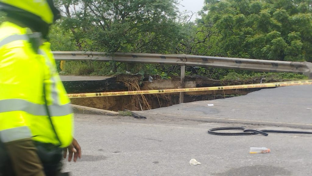 Alcaldía de Soledad lamenta incidente ocurrido en puente de la calle 30 que deja tres muertos y cuatro heridos 3 Alcaldia de Soledad lamenta incidente ocurrido en puente de la calle 30 que deja tres muertos y cuatro heridos 2