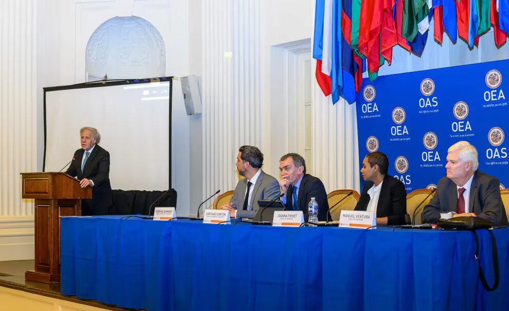 Luis Almagro secretario general de la OEA presento el informe sobre los crimenes de lesa humanidad que comete el regimen de Nicolas Maduro en Venezuela