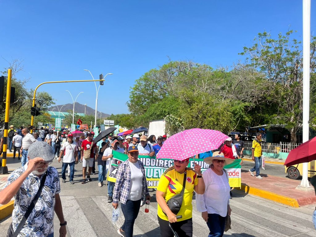 Multitudinaria Marcha en Santa Marta a Favor de Petro y sus Reformas 2 Multitudinaria Marcha en Santa Marta a Favor de Petro y sus Reformas 3