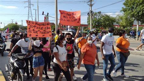 Manifestantes en Santa Marta Exigen Reformas al Gobierno Nacional 3 OIP 12