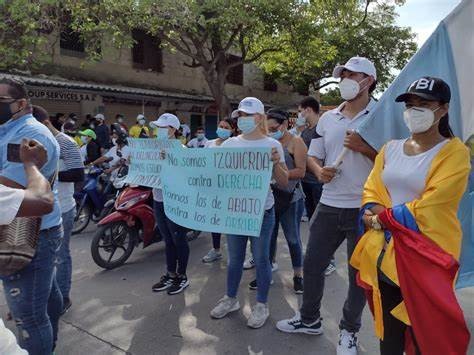 Manifestantes en Santa Marta Exigen Reformas al Gobierno Nacional 1 OIP 9