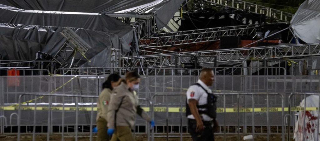 Tarima colapsada en evento de campaña de Álvarez Máynez dejó 9 fallecidos 1 Tarima en Mexico 0