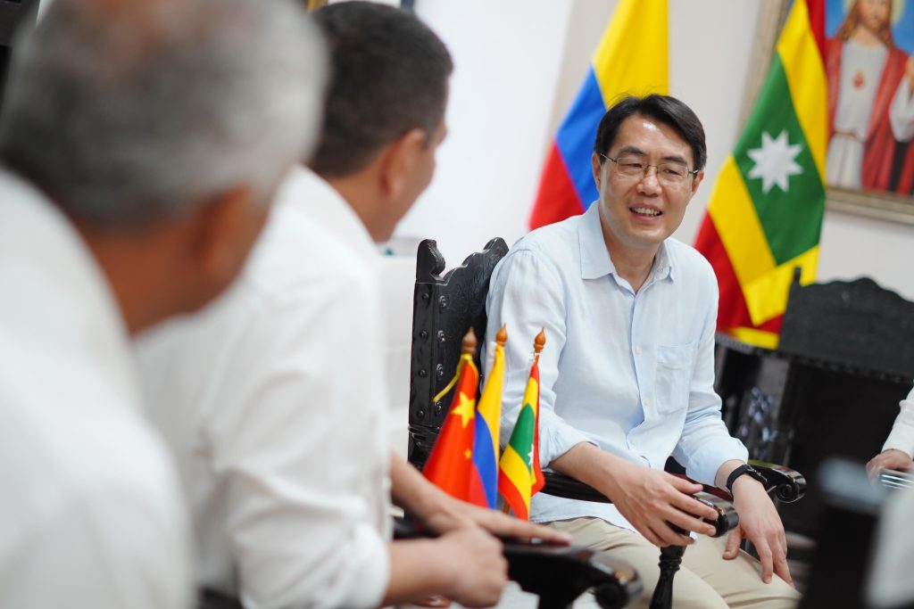 Alcalde de Cartagena, Dumek Turbay, se reunió con el Embajador de China en Colombia para continuar internacionalizando a la ciudad 1 e2db441e bf04 4316 883b f79a8cd83373
