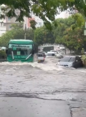 Emergencia en Barranquilla: El presidente Petro alerta sobre la codicia inmobiliaria tras angustiantes momentos por arroyos 2 Captura de pantalla 2024 06 01 204729