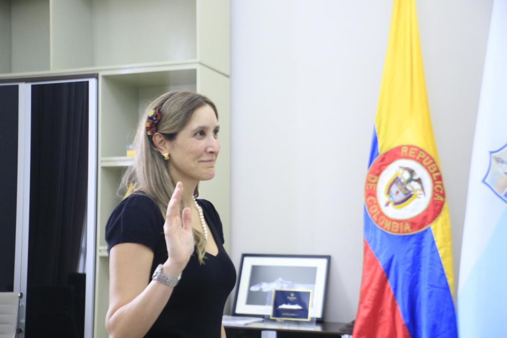 Marcela Sierra Cuello asume como Gerente de Santa Marta para impulsar su desarrollo integral