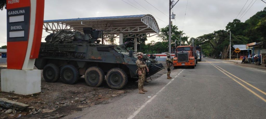 El miedo reina en la Troncal del Caribe: Comunidad de Santa Marta exige acción inmediata del alcalde Pinedo ante persistente bloqueo 6 WhatsApp Image 2024 06 13 at 12.51.01 PM