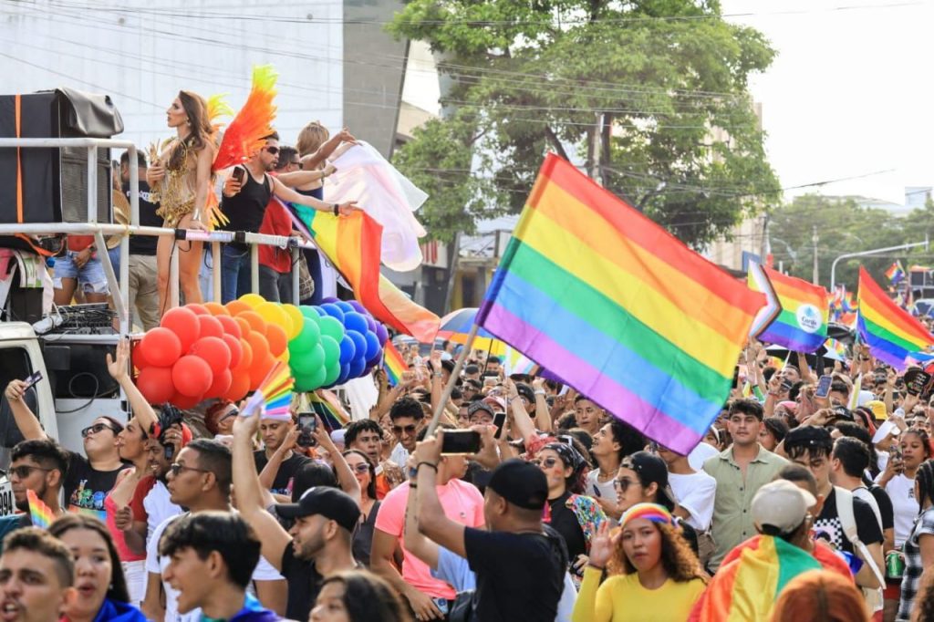 Comunidad LGTBIQ+ marchó por el reconocimiento, los derechos y la equidad 1 WhatsApp Image 2024 06 30 at 7.46.25 PM