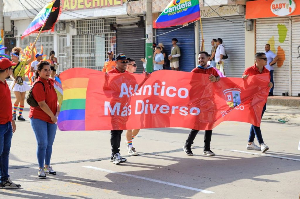 Comunidad LGTBIQ+ marchó por el reconocimiento, los derechos y la equidad 2 WhatsApp Image 2024 06 30 at 7.46.27 PM