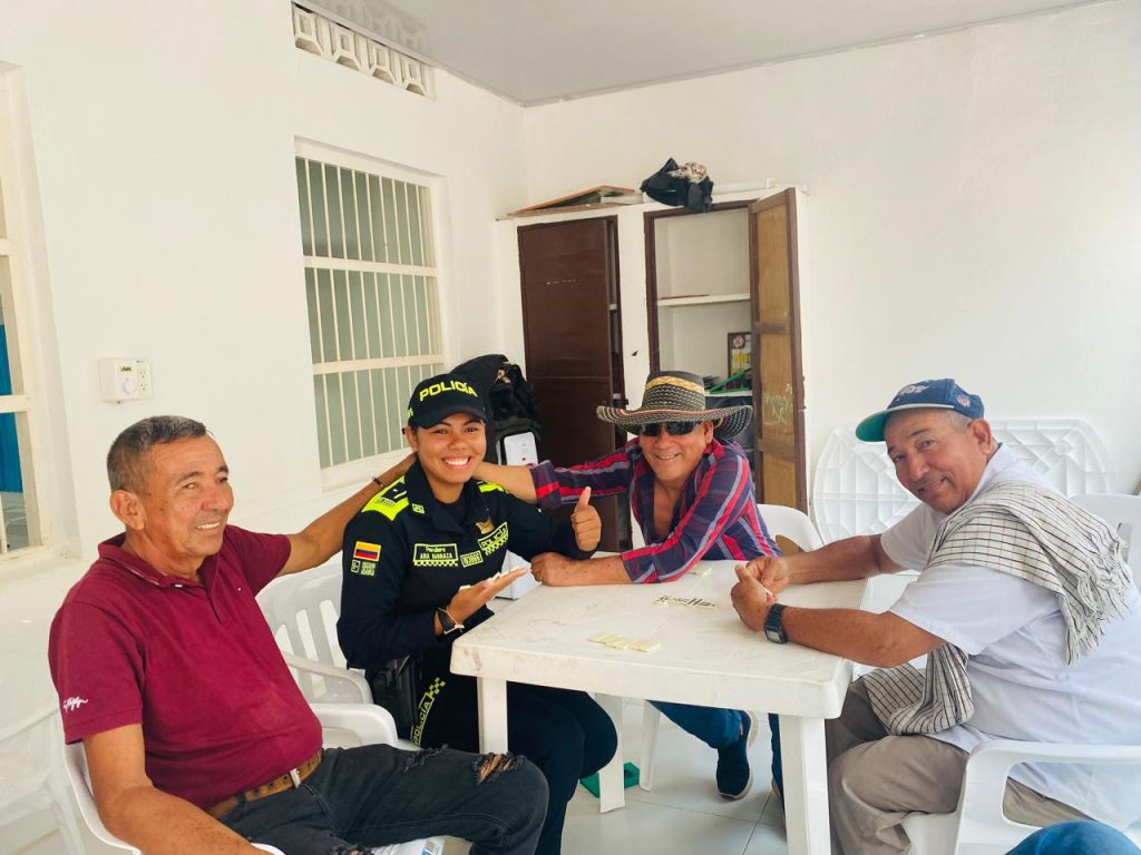 Con la actividad "Cuéntame tu historia Abuelo" Policía celebra el día del padre con los abuelitos de Margarita 1 a42fa99d 7b34 4998 a41b 677ee00ffd27