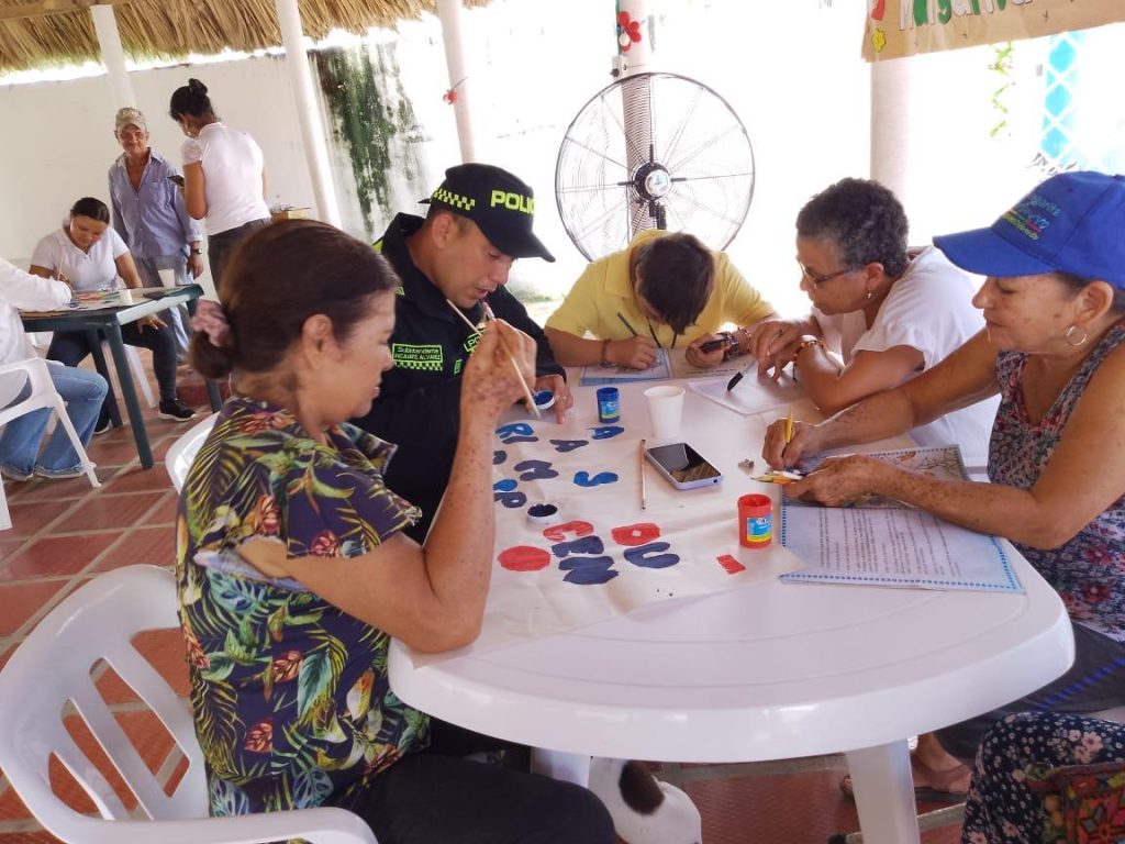 Con la actividad "Cuéntame tu historia Abuelo" Policía celebra el día del padre con los abuelitos de Margarita 2 f8373b27 4fa6 41d4 95c5 9ba43ac0e842