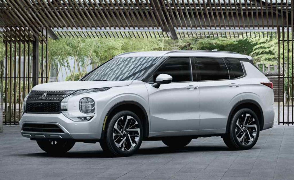 Camioneta mitsubishi 1024x628 1