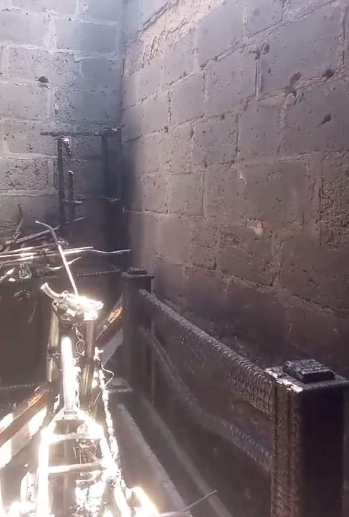 Incendio consumió vivienda en Villa Esperanza Alcaldía de Malambo 2 GSjKpB6XcAAO4RG