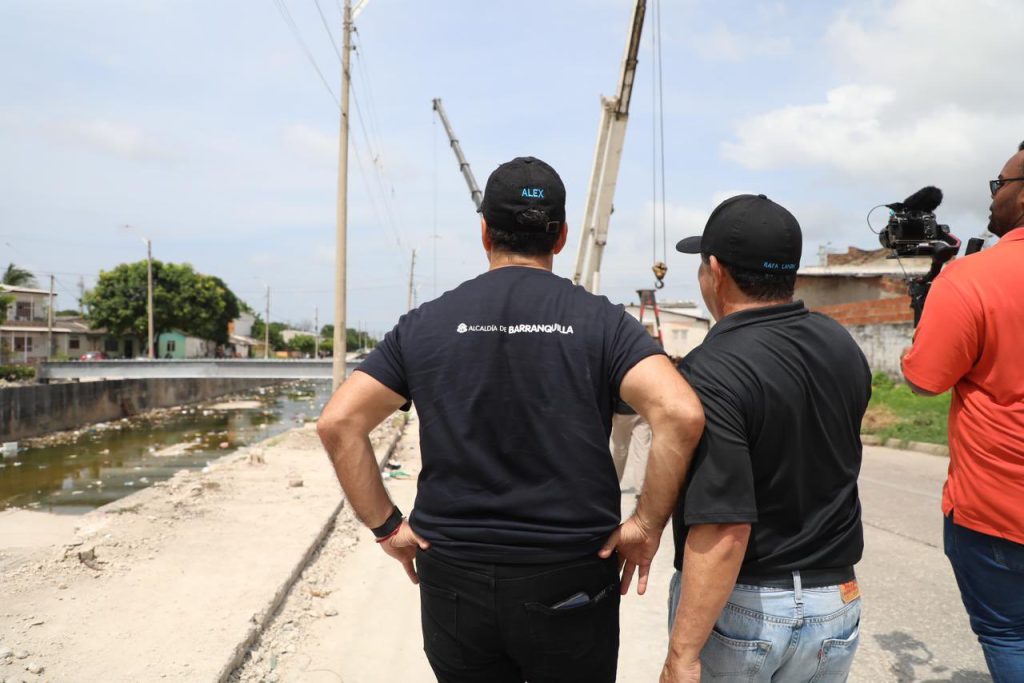Avanza la instalación de vigaductos en Rebolo para el Gran Malecón 1 GTgjk6nXAAAI2Ro