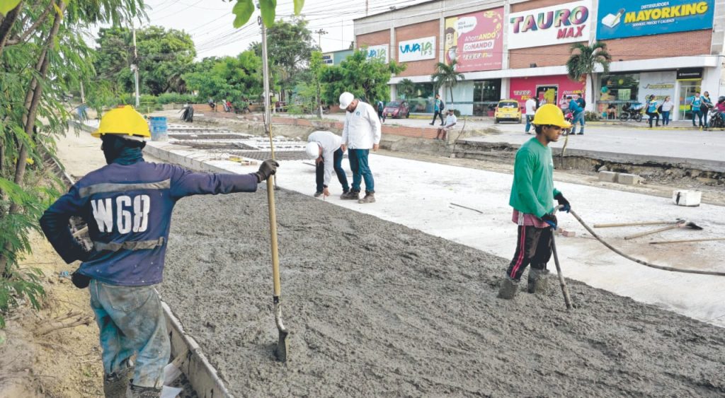 En Soledad: Avanza rehabilitación de pavimentación del tramo Tauro y California sobre la calle 30 2 IMG 20240712 WA0033 1