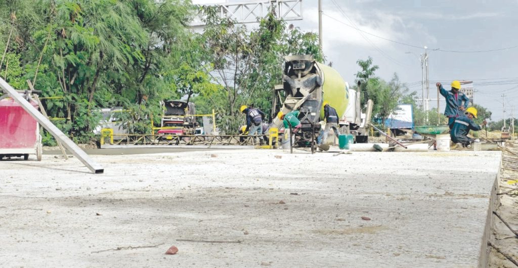En Soledad: Avanza rehabilitación de pavimentación del tramo Tauro y California sobre la calle 30 3 IMG 20240712 WA0034