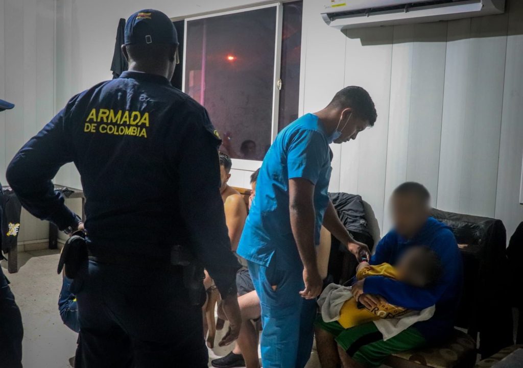Armada de Colombia salvaguardó la vida de 15 migrantes en San Andrés 1 WhatsApp Image 2024 07 09 at 20.48.03