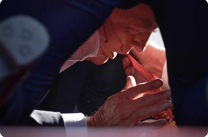 “Es increíble que un acto así pueda ocurrir en nuestro país”: Palabras de Trump tras ser víctima de un ataque con arma de fuego 1 WhatsApp Image 2024 07 13 at 9.55.46 PM