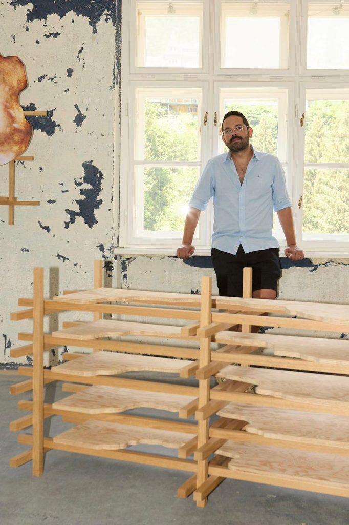 Artista barranquillero Carlos Vergara Labarrera exhibe en Austria 3 adbaaa7e 9523 46c5 a19f e9db1d453758 682x1024 1