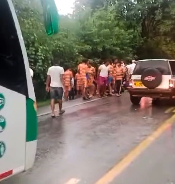 Accidente de tránsito involucró al equipo Sub 17 del Real San Martín de Valledupar 4 453971687 803983338580240 4363724810437762133 n