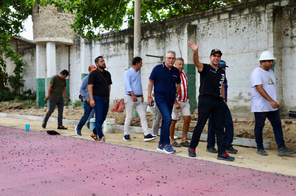 Distrito reporta histórico recaudo de impuestos 4 Alcalde inspeccion obras4