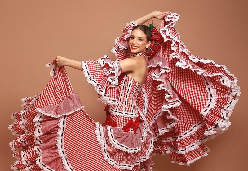 Barranquilla ya tiene reina del Carnaval 2025 2 Tatiana Angulo Fernandez De Castro reina del Carnaval de Barranquilla 2025 1
