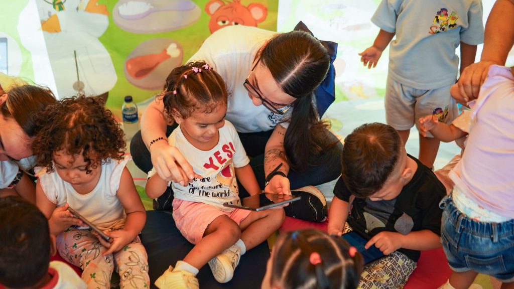 Con iluminación en lugares emblemáticos, inicia la Semana de la Primera Infancia en Barranquilla 1 WhatsApp Image 2024 08 24 at 6.36.33 PM 2 1