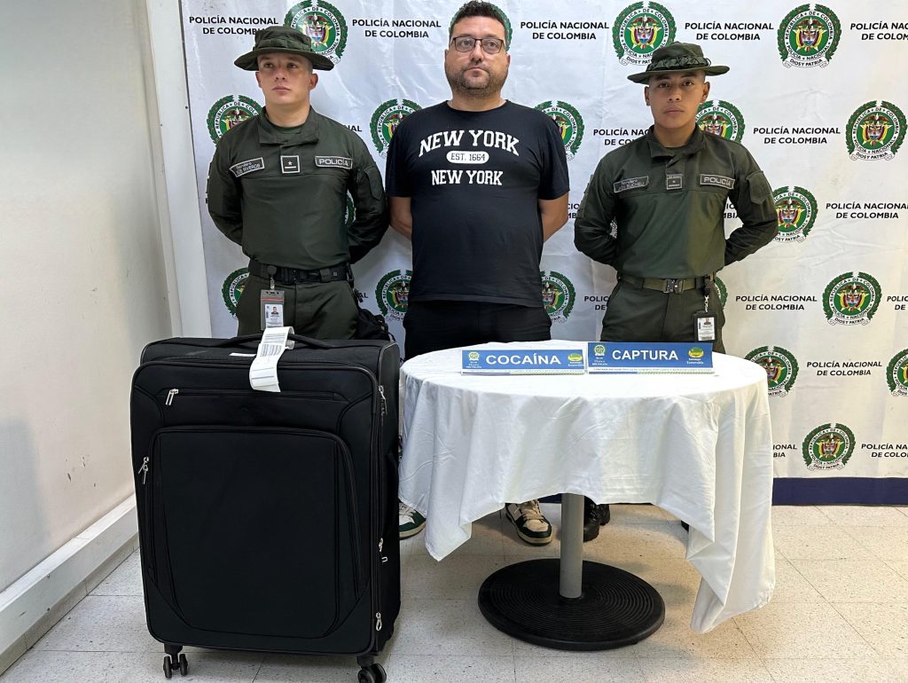 Capturado en el Aeropuerto Ernesto Cortissoz un ciudadano español con más de cuatro kilos de cocaína 1 25649db1 2b37 46f4 8d1d 51fe2f773838