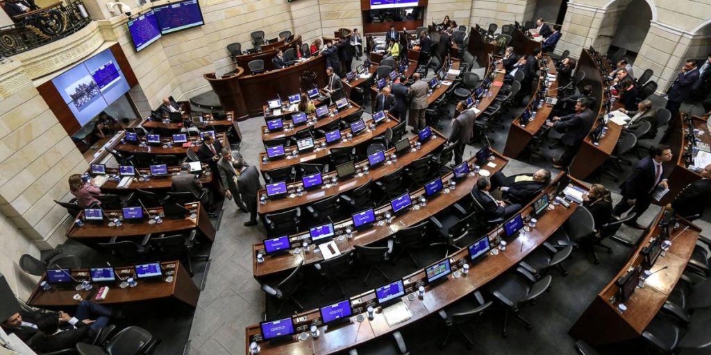 Congreso de la República asume rol de mediador en el 'Paro Nacional Camionero' 1 59ffb88fbf7ce
