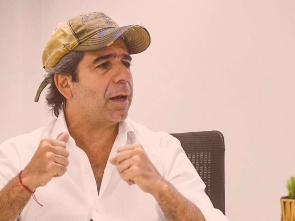 Alcalde Alejandro Char da la bienvenida al agente interventor de Air-e Carlos Diago 1 Alcalde de Barranquilla Alejandro Char 1