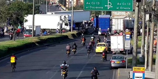 Fenalco advierte que bloqueos viales amenazan el abastecimiento nacional y generan pérdidas diarias de $240 mil millones 1 BOGOTA BLOQUEO 5 SEP 600x300 1