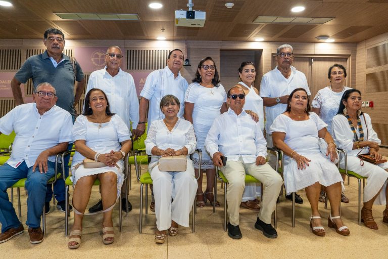 ENCUENTRO.LICENCIADOS.2 768x512 1