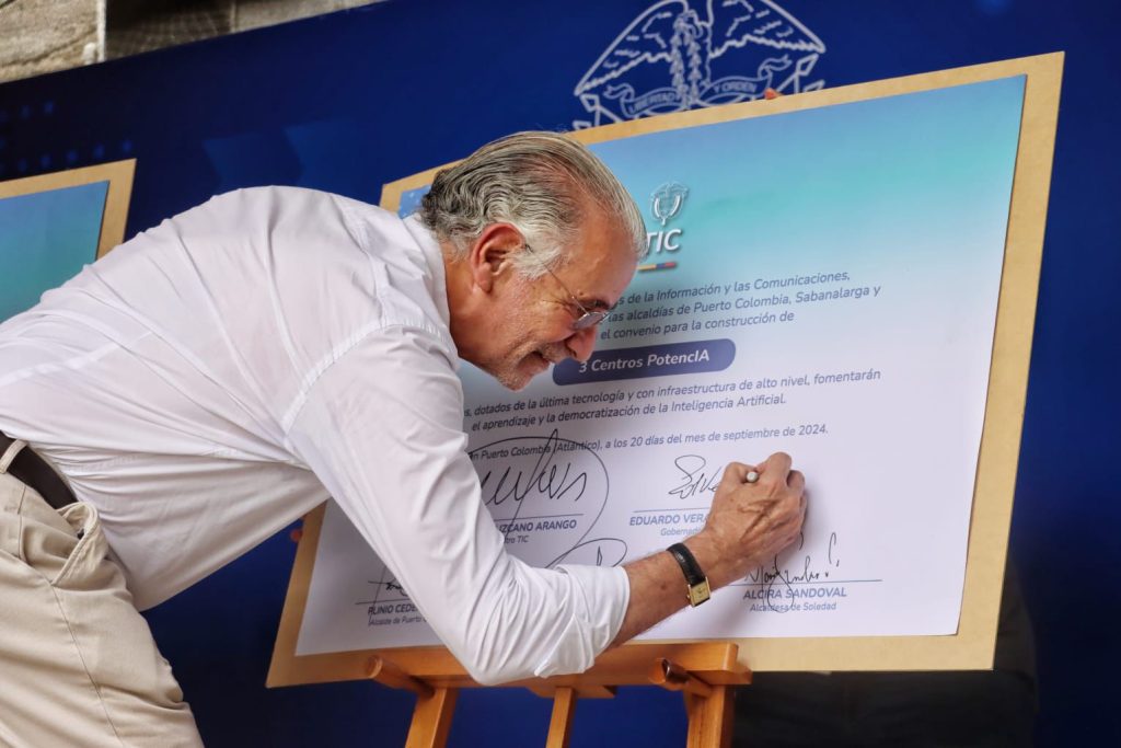 Gobernación del Atlántico y MinTIC firman convenios para llevar conectividad e inteligencia artificial a los atlanticenses 1 WhatsApp Image 2024 09 21 at 06.35.38 1