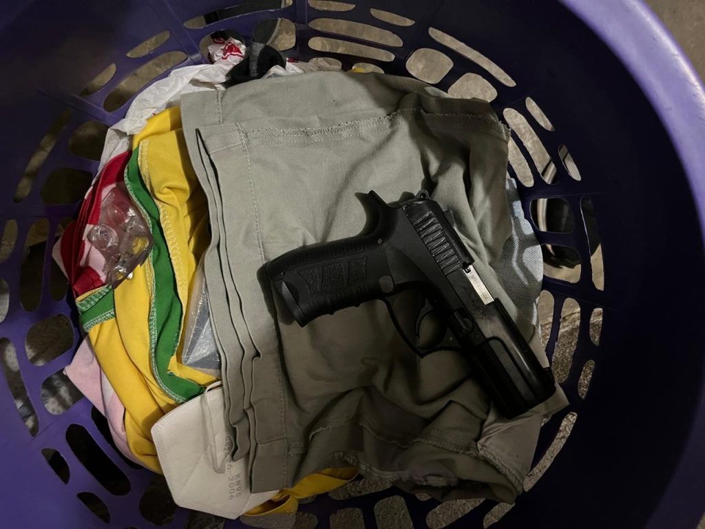 Duro golpe contra Clan del Golfo en Ciénaga: 10 capturados por homicidio, porte ilegal de armas de fuego y tráfico de estupefacientes 6 WhatsApp Image 2024 09 21 at 9.08.12 AM