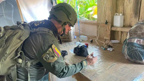 ejercito.destruyo-laboratorios-ilicitos-del-eln-e-incauto-cuatro-toneladas-de-cocaina