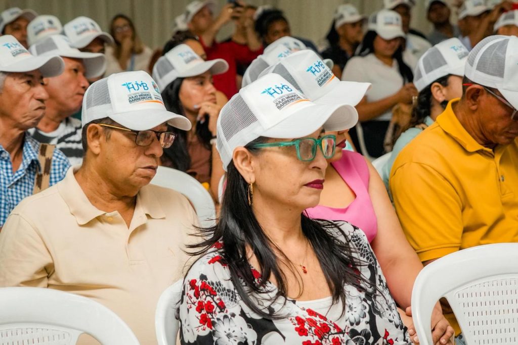 Ante más de 200 dignatarios y presidentes de JAC gobernador socializa oferta de servicios y avances financieros e institucionales importantes en el Hospital Julio Méndez Barreneche 4 2300a47b 98d4 4ab2 b14a 7d97a9ea61f4