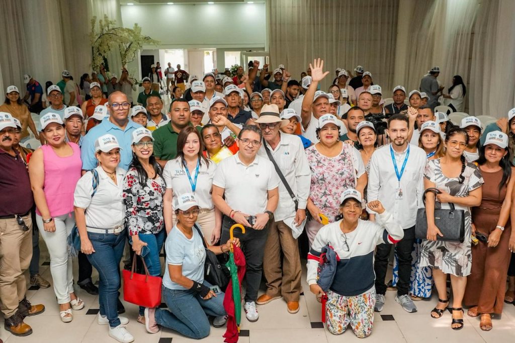 Ante más de 200 dignatarios y presidentes de JAC gobernador socializa oferta de servicios y avances financieros e institucionales importantes en el Hospital Julio Méndez Barreneche 2 6a43abbd c320 423a 9cca e6470ae5aeac