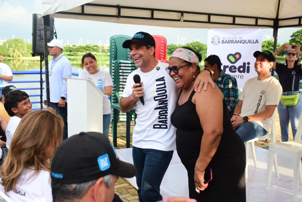 Entrega CrediChevre alcalde 2