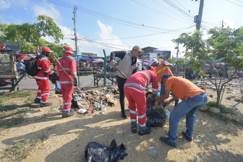 Continúa el plan de recuperación de orillas de Ciénaga de Las Quintas en Cartagena 5 IMG 20241017 WA0034